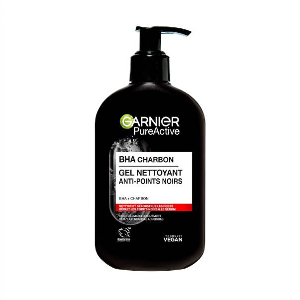Sérum anti-imperfections : peau purifiée au charbon